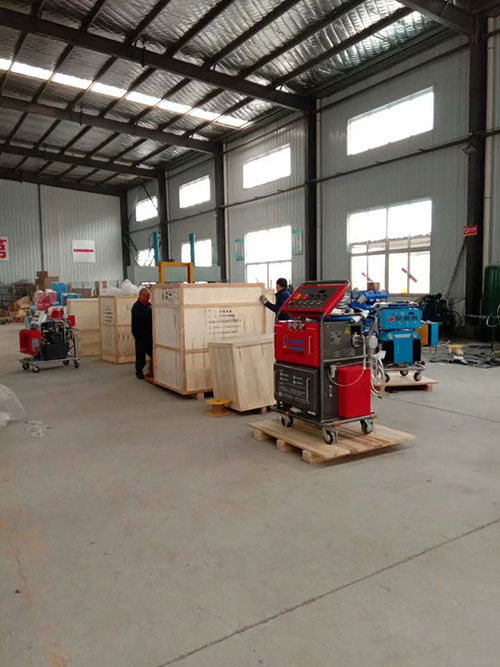 聚脲噴涂機多少錢(圖1) 防腐保溫聚脲聚氨酯噴涂機設備